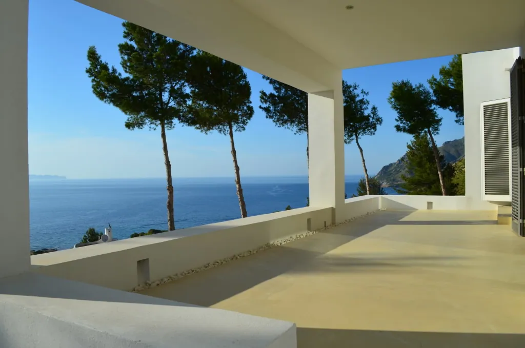 Covered terrace
